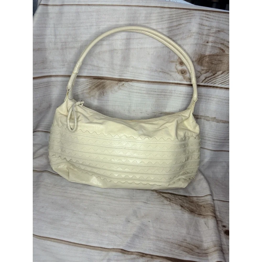 Vintage Sigrid Olsen 100%‎ Leather Hobo Shoulder Bag Ivory Detailed Zip Closure
